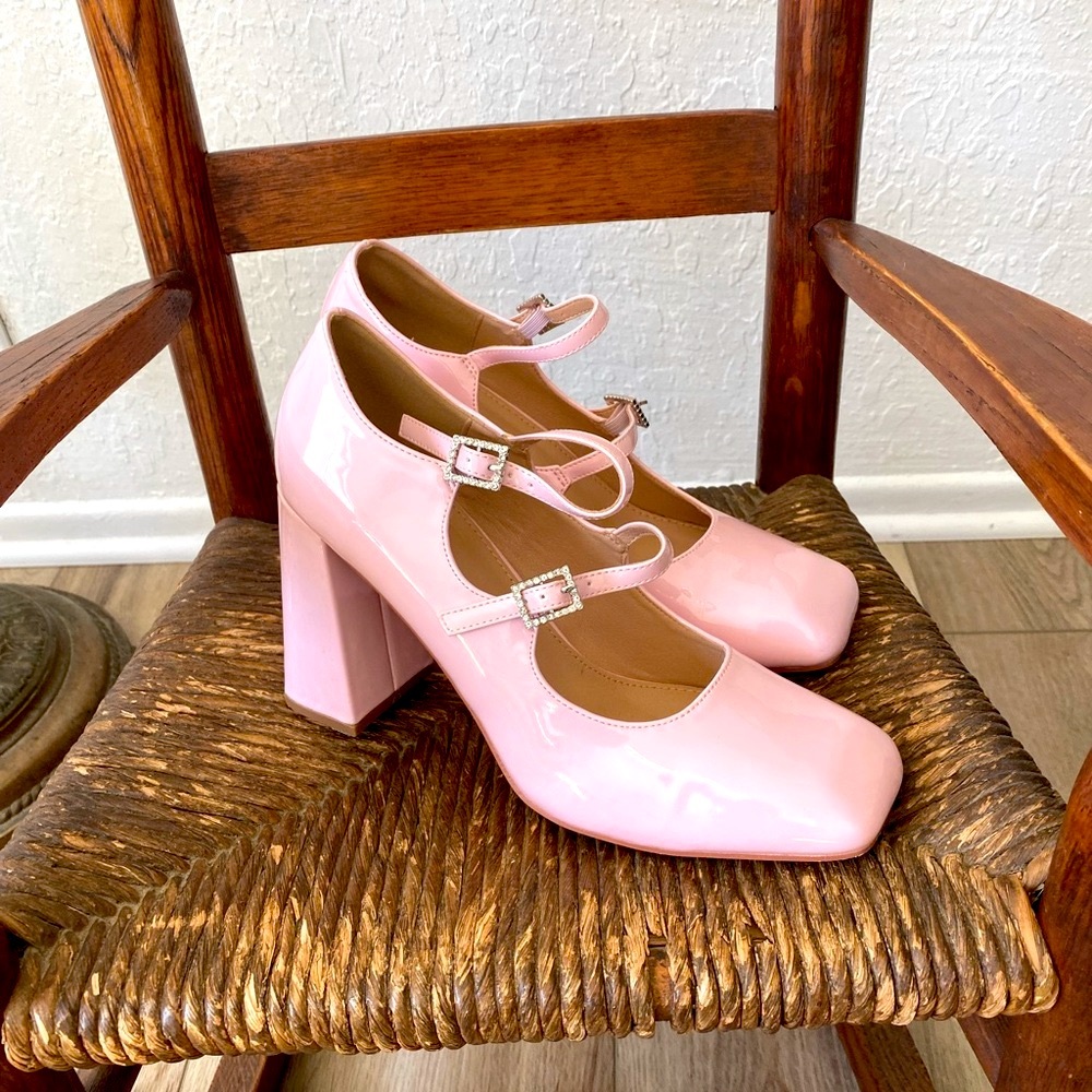 70’s Style Barbie’s Shoes with Mary-Jane Vibes